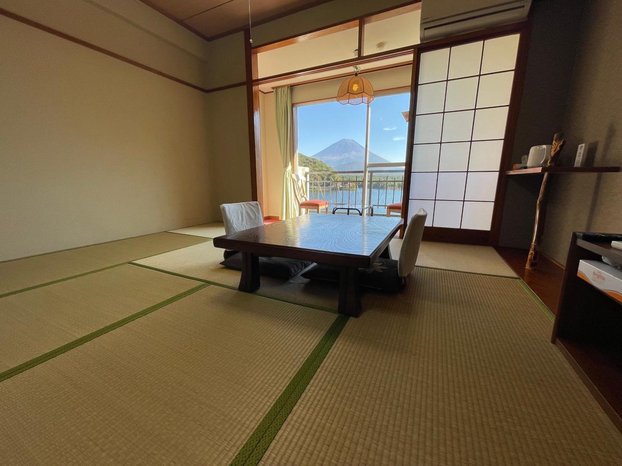 Shoji Lake Hotel Fujikawaguchiko Eksteriør billede